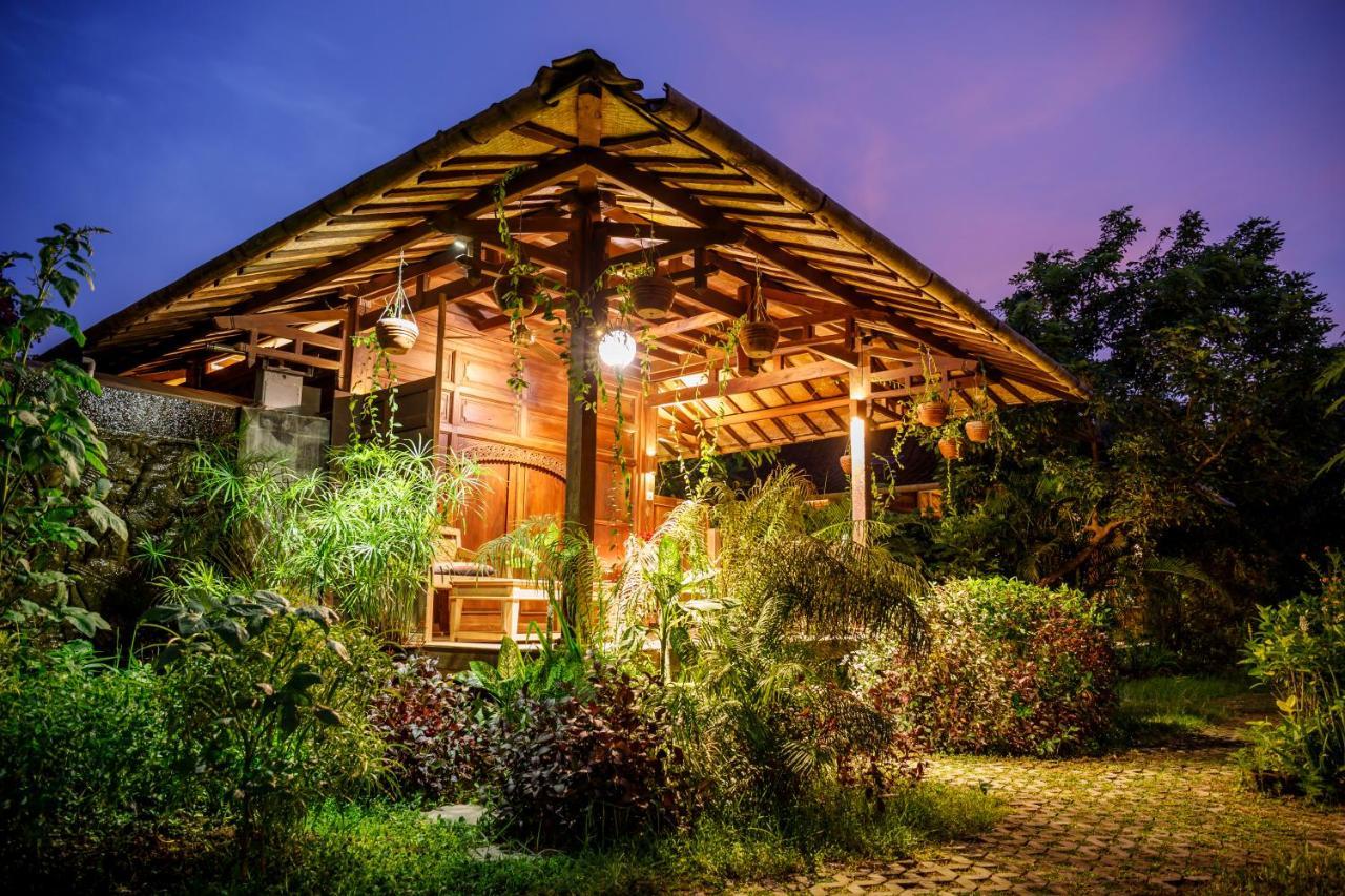 Yabbiekayu Eco-Bungalows Bantul Exterior foto